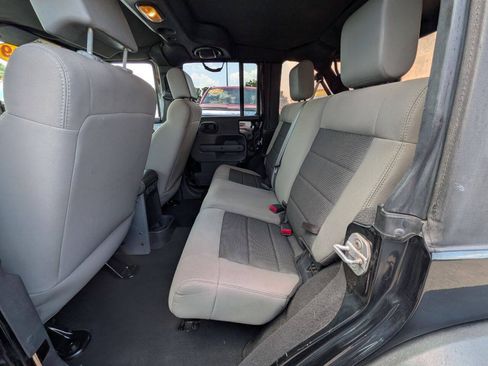 Used 2009 Jeep Wrangler Unlimited X AWD/4WD image 20