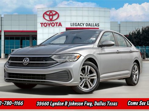 Used 2024 Volkswagen Jetta SE FWD image 1