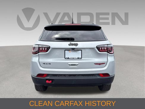 Used 2025 Jeep Compass Trailhawk AWD/4WD image 4