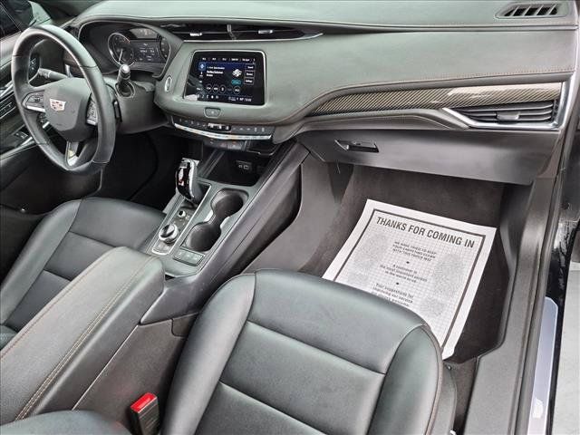 Used 2023 Cadillac XT4 Sport w/ LPO, Onyx Lite Package FWD image 19