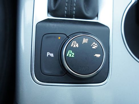 Used 2019 Chevrolet Blazer LT w/ Sun and Wheels Package image 28