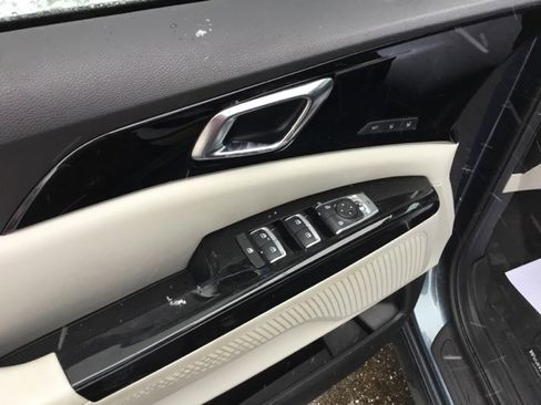 Used 2024 Kia Carnival SX image 12