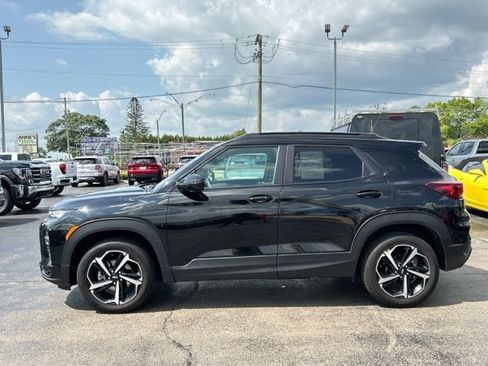 Used 2022 Chevrolet TrailBlazer RS w/ Technology Package AWD/4WD image 6