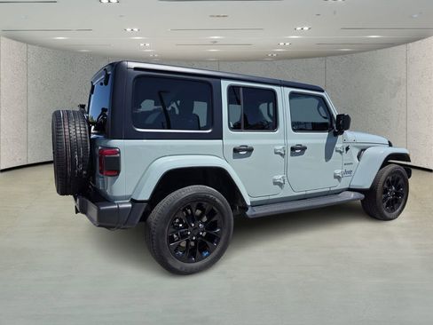 Used 2023 Jeep Wrangler Sahara w/ Cold Weather Group image 3