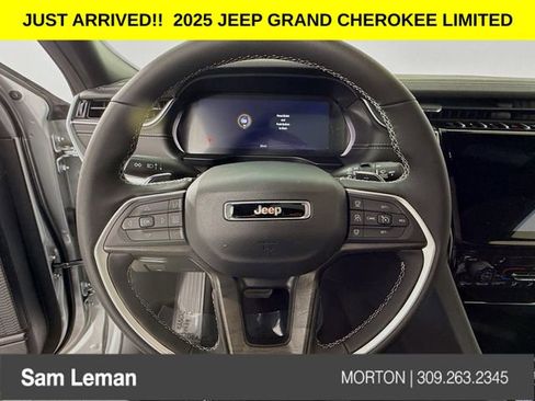 New 2025 Jeep Grand Cherokee Limited w/ Black Appearance Package image 11