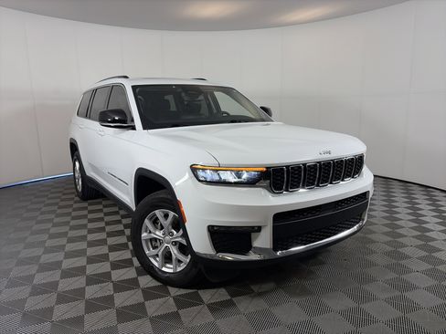 Used 2023 Jeep Grand Cherokee L Limited AWD/4WD image 1