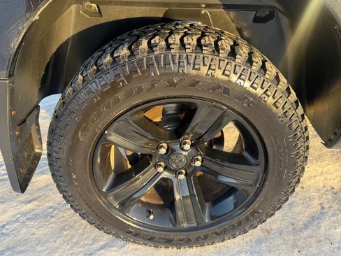 Used 2018 RAM 1500 Sport w/ Sport Premium Group image 17