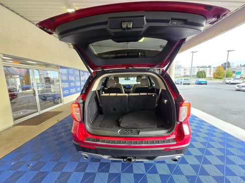 Used 2021 Ford Explorer Limited w/ Equipment Group 301A image 7