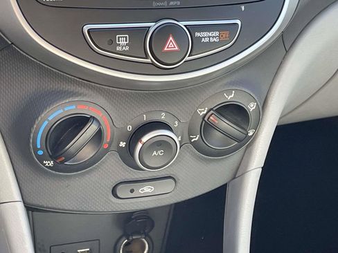 Used 2014 Hyundai Accent GS image 24