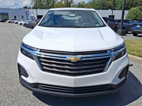 Certified 2022 Chevrolet Equinox LS image 2