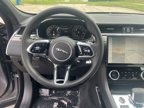 New 2026 Jaguar F-PACE R-Dynamic S AWD/4WD image 15