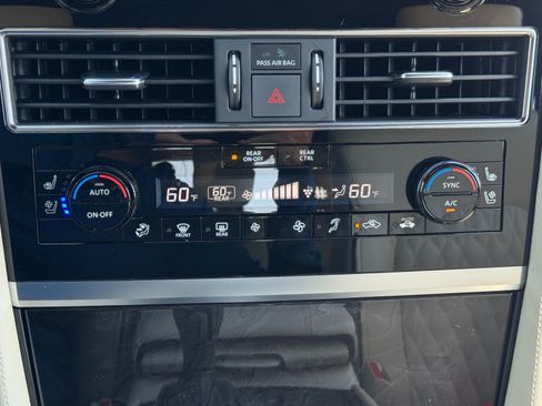 Used 2024 INFINITI QX80 Sensory w/ Cargo Package AWD/4WD image 30