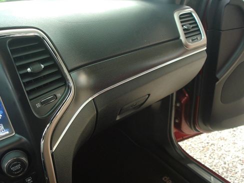 Used 2017 Jeep Grand Cherokee Limited RWD image 20