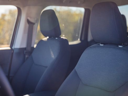 New 2025 Ford Maverick XL w/ 4K Tow Package image 14