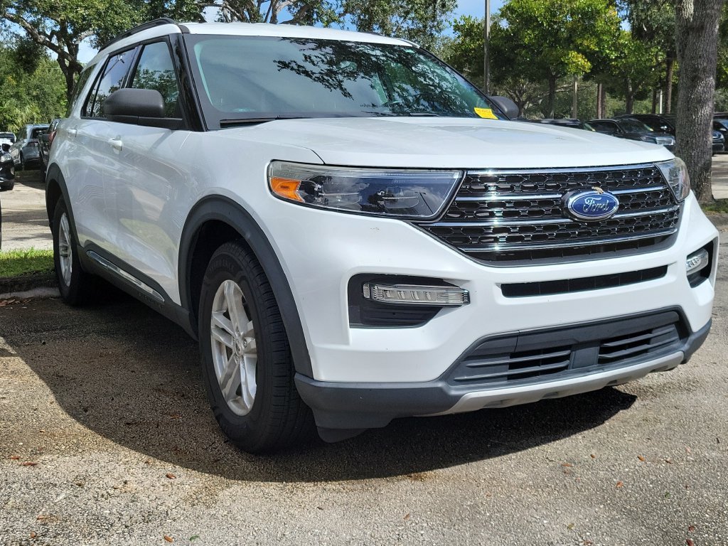 Used 2021 Ford Explorer XLT w/ Equipment Group 202A RWD image 3