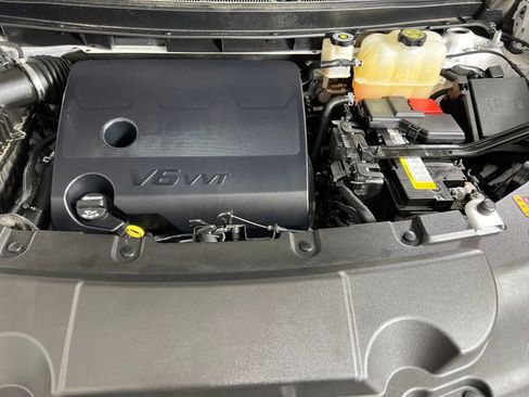 Used 2021 Chevrolet Traverse Premier image 23