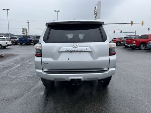 Used 2024 Toyota 4Runner SR5 Premium image 4