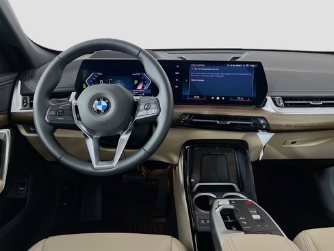 New 2025 BMW X1 xDrive28i w/ Technology Package image 25