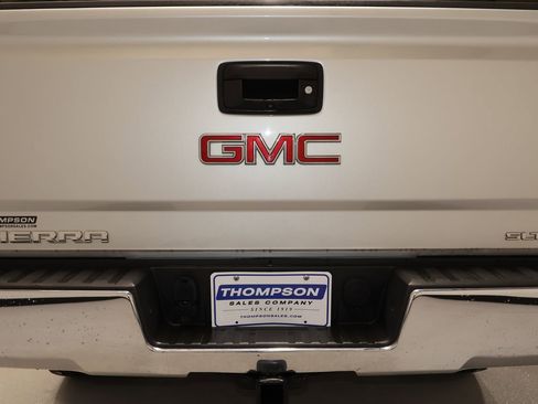 Used 2018 GMC Sierra 1500 SLT w/ SLT Premium Package image 21