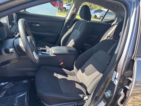 Used 2024 Nissan Sentra SV image 36