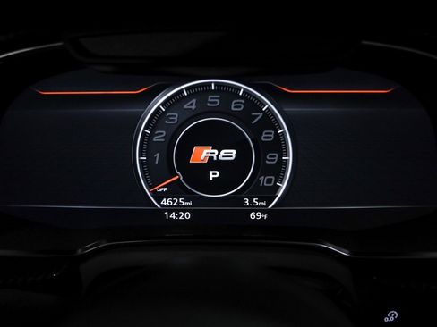 Used 2023 Audi R8 V10 performance image 35