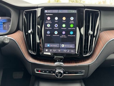 Certified 2023 Volvo XC60 B6 Ultimate w/ Climate Package AWD/4WD image 10