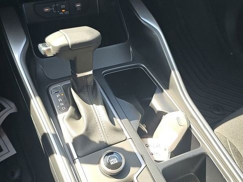 New 2026 Kia Sorento LX FWD image 14