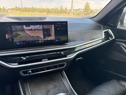 Used 2024 BMW X5 xDrive40i w/ Premium Package image 24