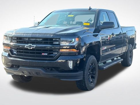 Used 2016 Chevrolet Silverado 1500 LT w/ Midnight Edition AWD/4WD image 6