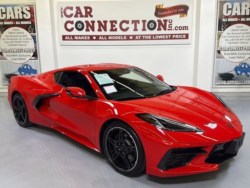 Used 2024 Chevrolet Corvette Stingray 1LT  Coupe 2D image 12