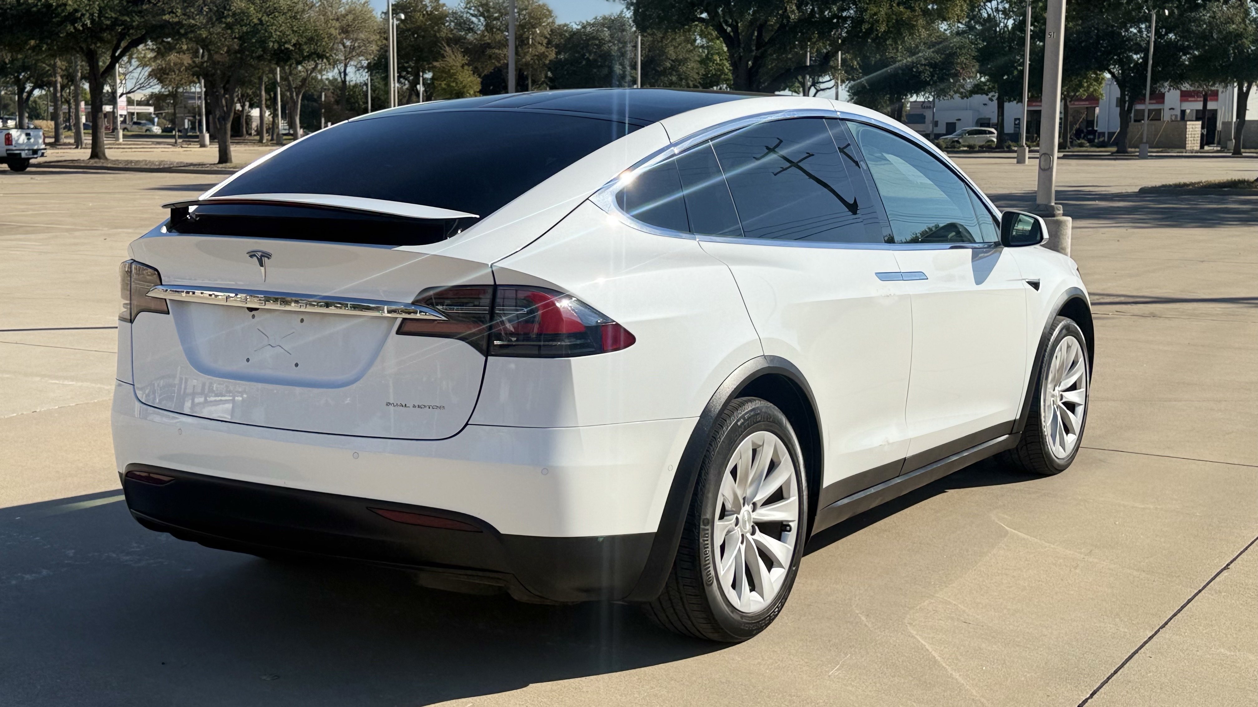 Used 2021 Tesla Model X Long Range AWD/4WD image 12