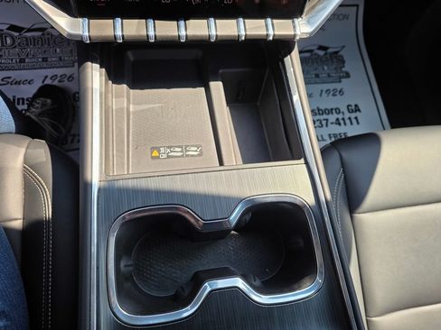 Used 2026 GMC Acadia Elevation w/ Elevation Premium Package FWD image 30