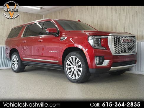 Used 2023 GMC Yukon XL Denali AWD/4WD image 1