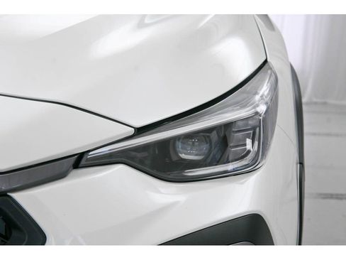 New 2025 Subaru Crosstrek 2.5i Limited w/ Crosstrek Mirror Package image 9