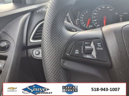 Used 2022 Chevrolet Trax LS w/ Tint and Cruise Package image 20