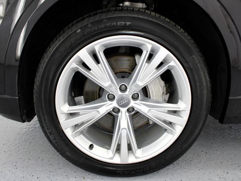 Used 2019 Audi Q8 Premium w/ Convenience Package image 78