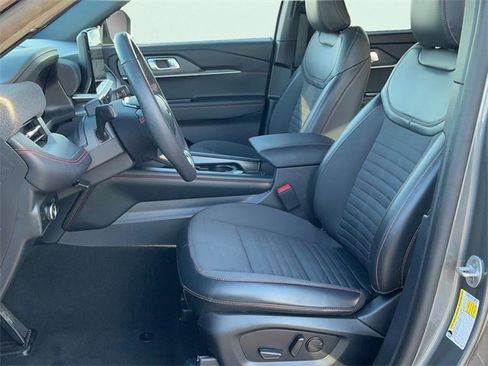 Used 2025 Ford Explorer ST-Line image 14