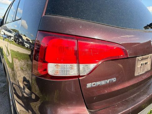 Used 2015 Kia Sorento LX FWD image 8