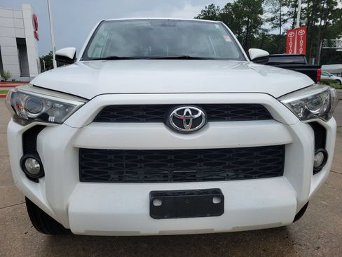 Used 2018 Toyota 4Runner SR5 RWD image 11