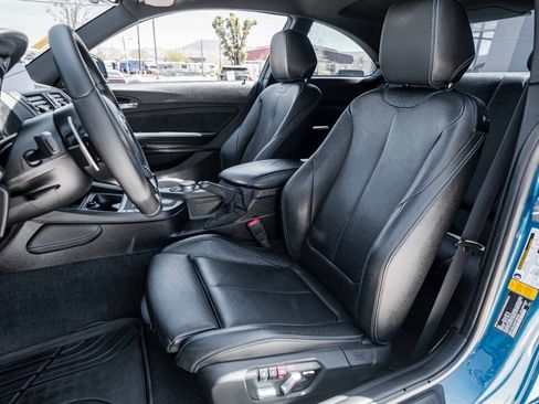 Used 2017 BMW M2 RWD image 22