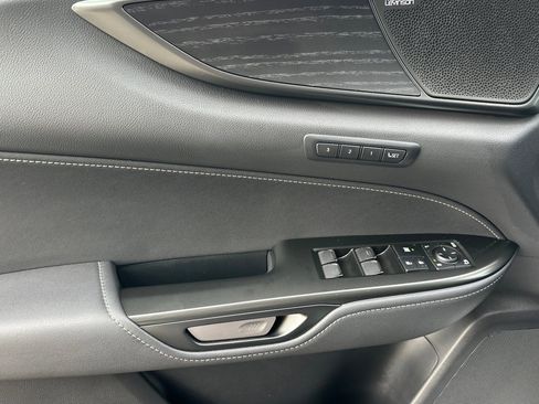 Certified 2025 Lexus NX 450h+ AWD w/ Luxury Package image 12