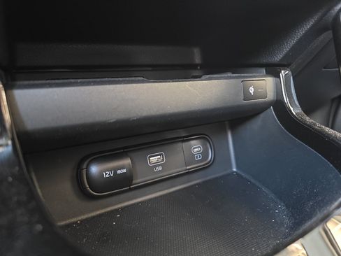 Certified 2025 Kia Seltos EX w/ EX Sunroof Package FWD image 19