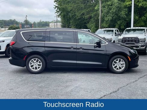 Certified 2023 Chrysler Voyager LX FWD image 10
