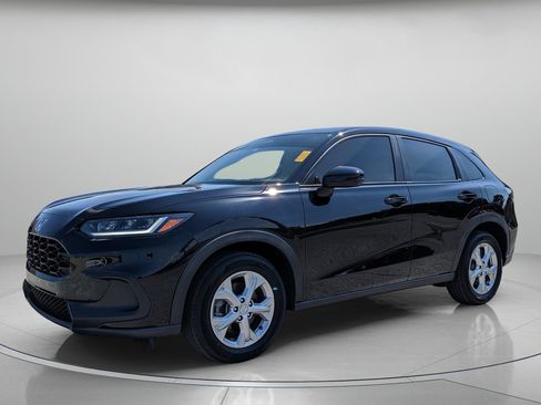 Used 2024 Honda HR-V LX image 2