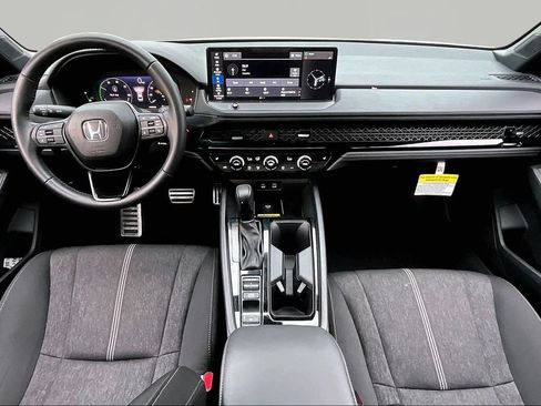 Used 2025 Honda Accord Sport image 8