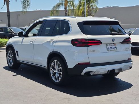 Used 2024 BMW X5 xDrive40i w/ Parking Assistance Package AWD/4WD image 8