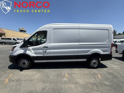 Used 2023 Ford Transit 250 Medium Roof AWD w/ Load Area Protection Package image 5