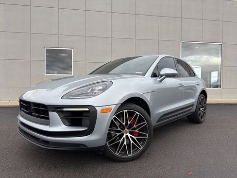 Certified 2024 Porsche Macan S image 1