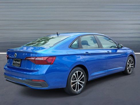 Used 2023 Volkswagen Jetta Sport FWD image 3