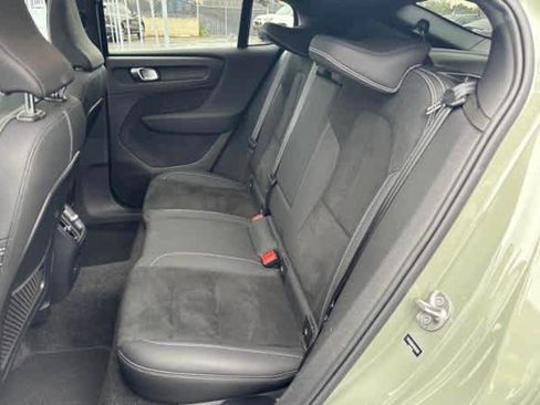 Used 2023 Volvo C40 P8 Recharge Ultimate image 4
